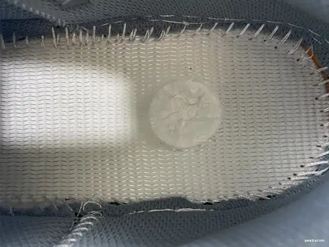Sun Yeezy GW0296 Boost Adidas 700 V2 0503